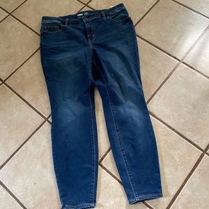 Woman’s Jeans Size 18S Old Navy Rockstar Super Skinny High Rise Preowned